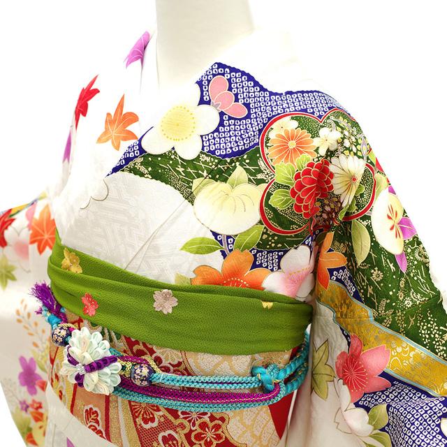 振袖 着物 金駒刺繍 白 赤 橘 松竹梅 桜 鶴 鈴 成人式 二十歳 振袖 着物 金駒刺繍 白 赤 橘 松竹梅 桜 鶴 鈴 成人式 二十歳