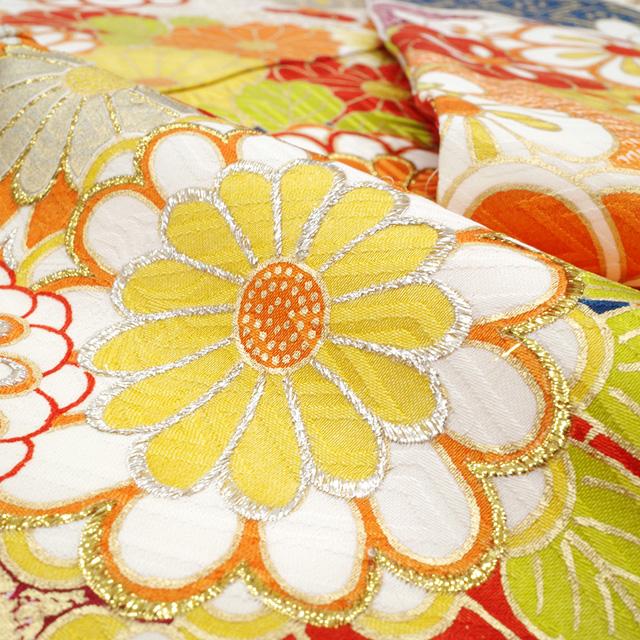 訪問着 袷 着物 クリーム色地 花古典 花丸 金彩加工 金銀糸 刺繍 