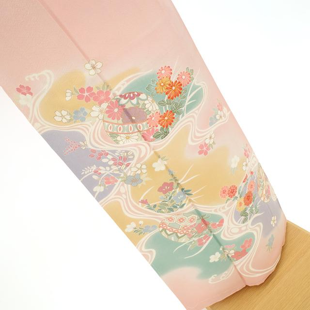 訪問着 着物 正絹 袷 手描き友禅 作家物 ピンク 霞 鞠 四季の花 訪問着 着物 正絹 袷 手描き友禅 作家物 ピンク 霞 鞠 四季の花