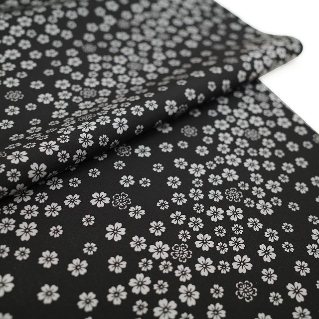 長襦袢 洒落襦袢 桜 黒 正絹 反物 おしゃれ長襦袢 正絹反物 黒地に桜模様 - きもの館【久五郎】