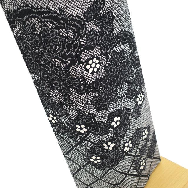 訪問着 着物 リサイクル フォーマル 正絹 総絞り 袷 黒 草花 菱格子 雲