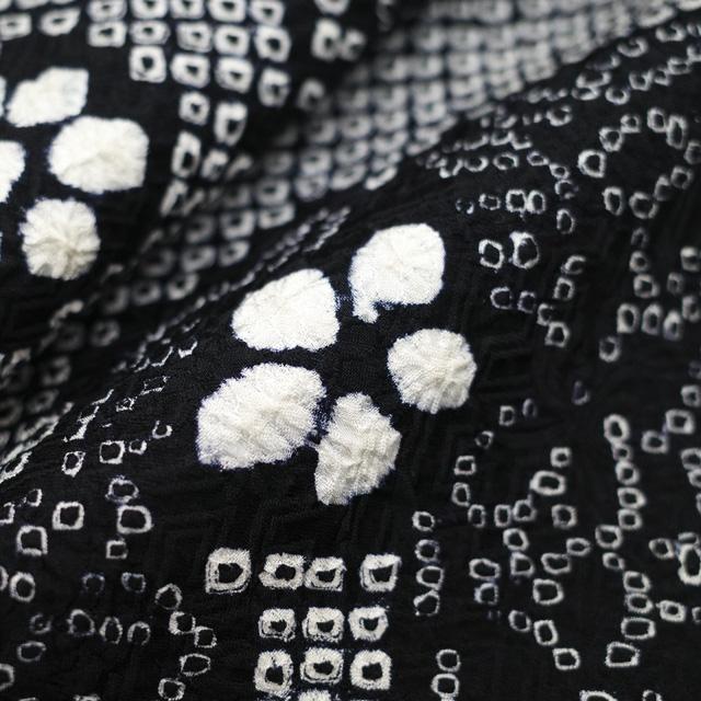 訪問着 着物 リサイクル フォーマル 正絹 総絞り 袷 黒 草花 菱格子 雲