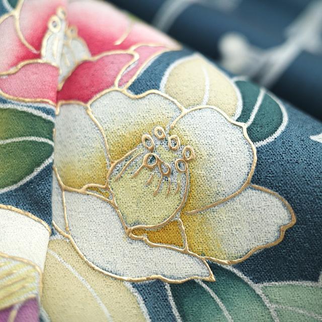 訪問着 着物 正絹 袷 手描き友禅 金彩 褐返色 椿 枝垂れ桜 草花 新古品 