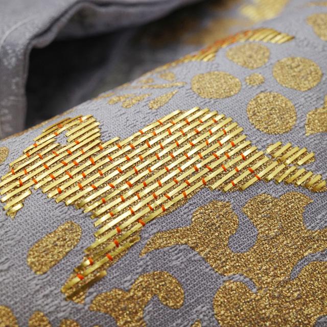 訪問着 着物 未使用 フォーマル 正絹 袷 紫 うさぎ 花 金駒刺繍 金彩