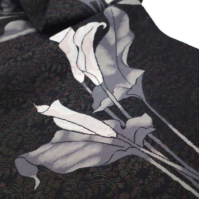 感謝価格♡9寸名古屋帯 黒地 金銀糸　粋な着姿に 名古屋帯 九寸 正絹 友禅作家 千地泰弘 銀糸 ラメ糸 黒地 カラー 花柄
