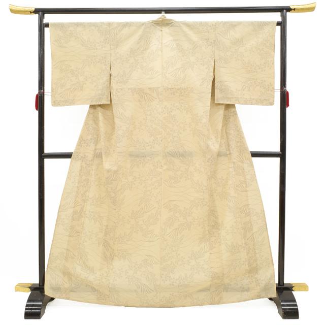夏物 本場大島紬 単衣 着物 夏大島 東郷織物 ベージュ 草花 新古 夏物 本場大島紬 単衣 着物 夏大島 東郷織物 ベージュ 草花 新古