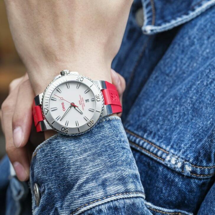ORIS（オリス） クーポンでお得┃オリス アクイス 01 733 7789 4111 