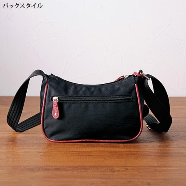 大人 おしゃれ ショルダーバッグ レディース ハートチャーム配色