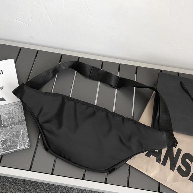 ボディバッグ メンズ レディース シンプルデザイン ナイロン系