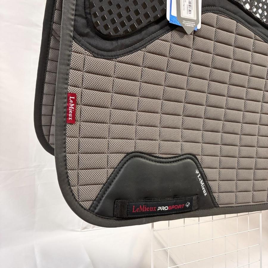LeMieux ウルトラグリップ 馬場用サドルパッド 乗馬ゼッケン ゼッケン
