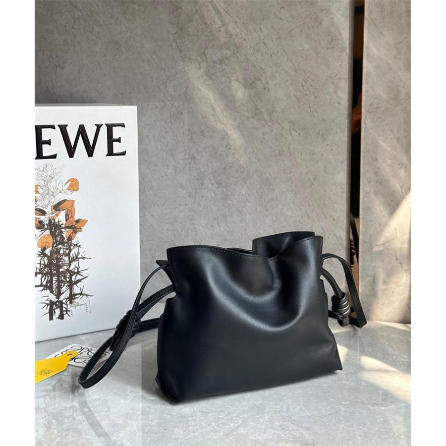 LOEWE ロエベ フラメンコクラッチ ミニ (ナパカーフ) Flamenco LOEWE ロエベ フラメンコクラッチ ミニ (ナパカーフ) Flamenco