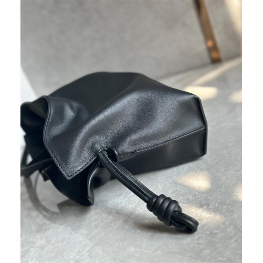LOEWE ロエベ フラメンコクラッチ ミニ (ナパカーフ) Flamenco LOEWE ロエベ フラメンコクラッチ ミニ (ナパカーフ) Flamenco