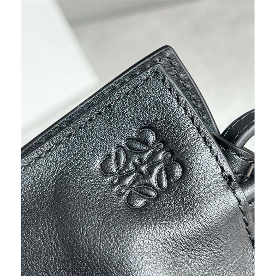 LOEWE ロエベ フラメンコクラッチ ミニ (ナパカーフ) Flamenco LOEWE ロエベ フラメンコクラッチ ミニ (ナパカーフ) Flamenco