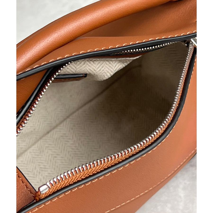 LOEWE ロエベ loewe レザー ショルダーバッグ 大人気 トート LOEWE ロエベ loewe レザー ショルダーバッグ 大人気 トート