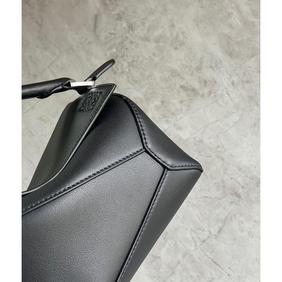 LOEWE ロエベ loewe レザー ショルダーバッグ 大人気 トートバッグ 2WAY ハンドバッグ パズル ミニ PUZZLE 新品 パズルバッグ ブランド レディース バッグ｜miyukigahara-store｜06