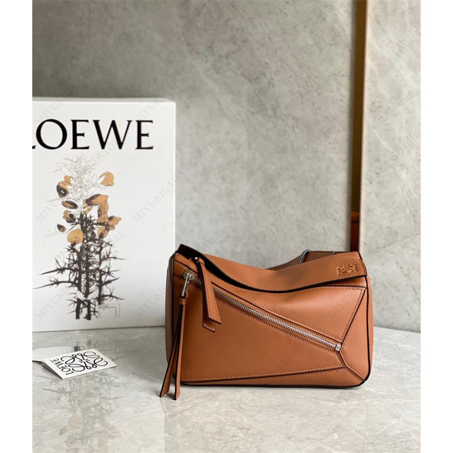 LOEWE ロエベ ボディバッグ メンズ loewe PUZZLE SMALL BUMBAG LOEWE ロエベ ボディバッグ メンズ loewe PUZZLE SMALL BUMBAG