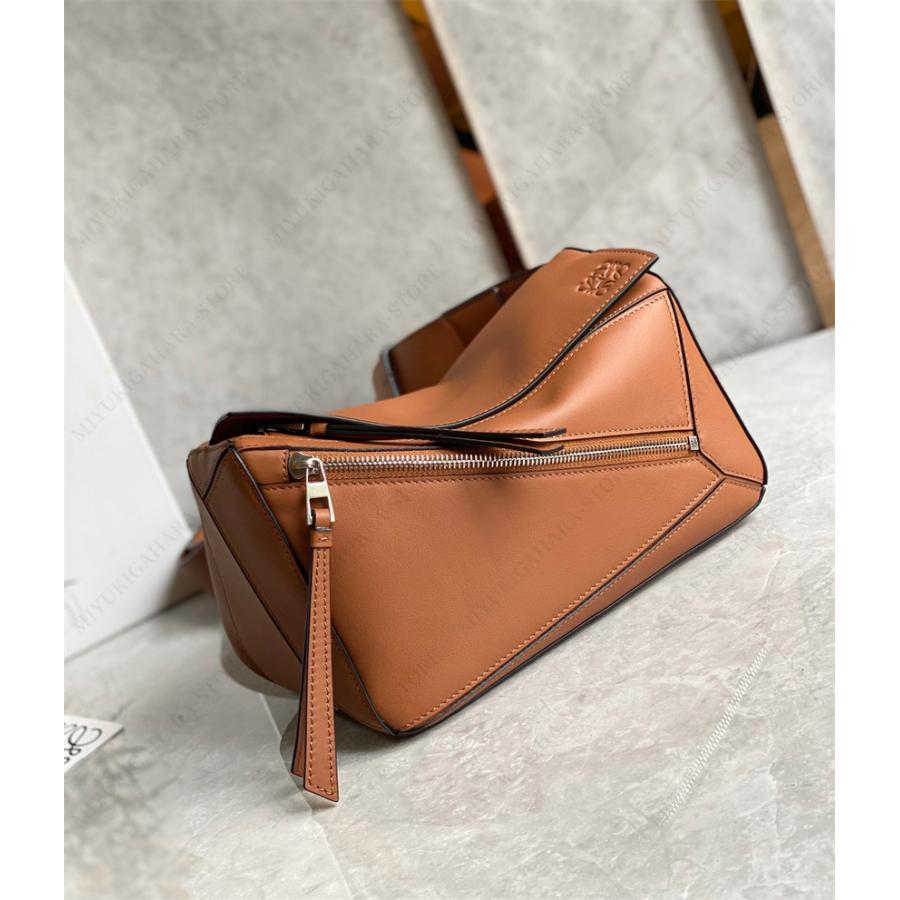LOEWE ロエベ ボディバッグ メンズ loewe PUZZLE SMALL BUMBAG LOEWE ロエベ ボディバッグ メンズ loewe PUZZLE SMALL BUMBAG
