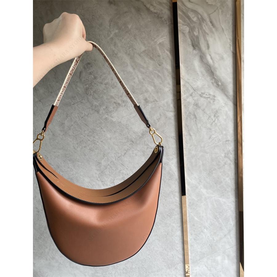 LOEWE ロエベ ホーボーバッグ LUNA ルナ レザー ショルダー LOEWE ロエベ ホーボーバッグ LUNA ルナ レザー ショルダー