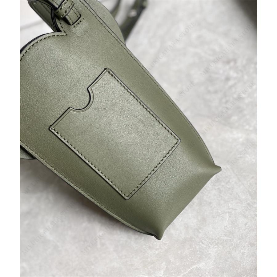 LOEWE ロエベ loewe ショルダーバッグ エレファント ポケット LOEWE ロエベ loewe ショルダーバッグ エレファント ポケット