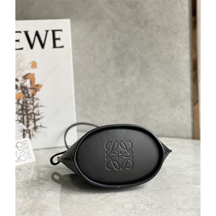 LOEWE ロエベ loewe ショルダーバッグ モールド バケットバッグ カーフ ショルダー バッグ ブランド レディース 送料無料 2022 新作  新品 バッグ