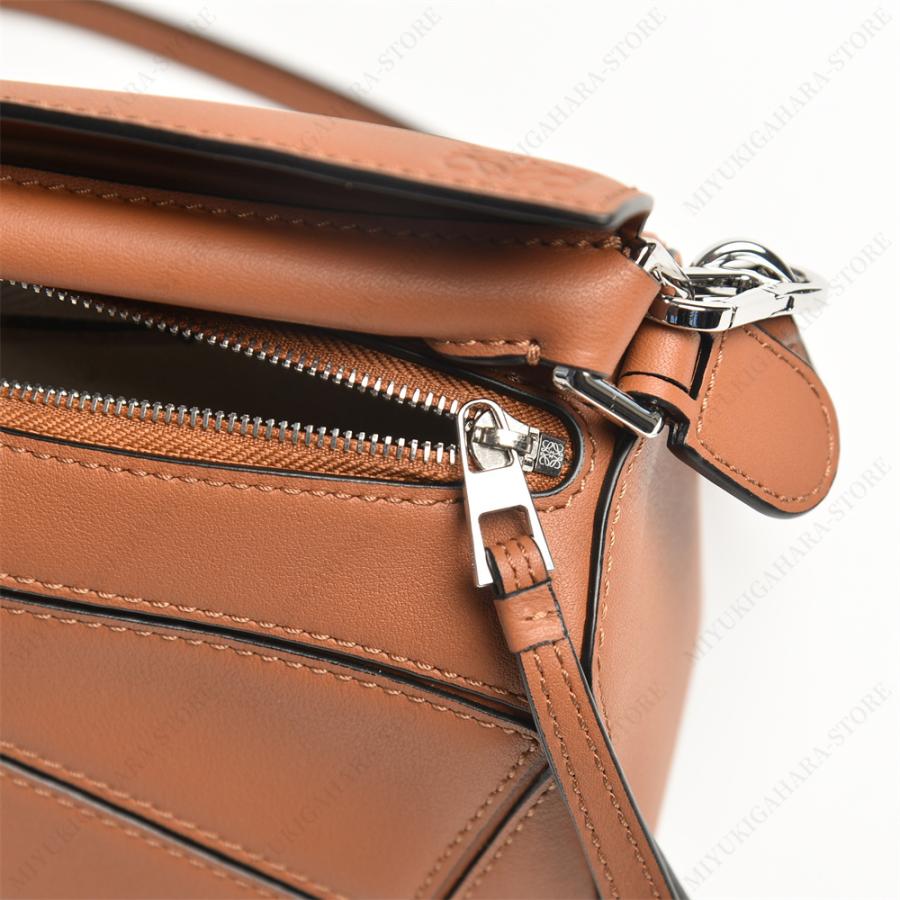 LOEWE ロエベ loewe レザー ショルダーバッグ 大人気 トート LOEWE ロエベ loewe レザー ショルダーバッグ 大人気 トート
