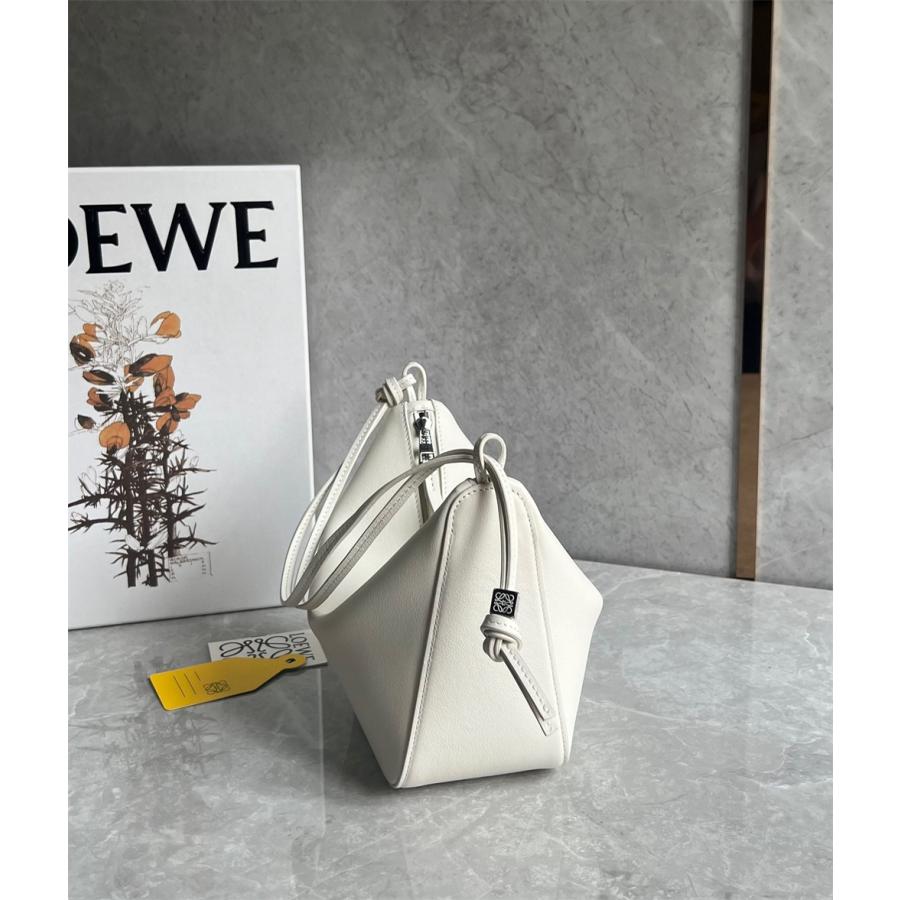 LOEWE ロエベ ハンモック ホーボー ミニ Hammock Hobo bag 3WAY LOEWE ロエベ ハンモック ホーボー ミニ Hammock Hobo bag 3WAY