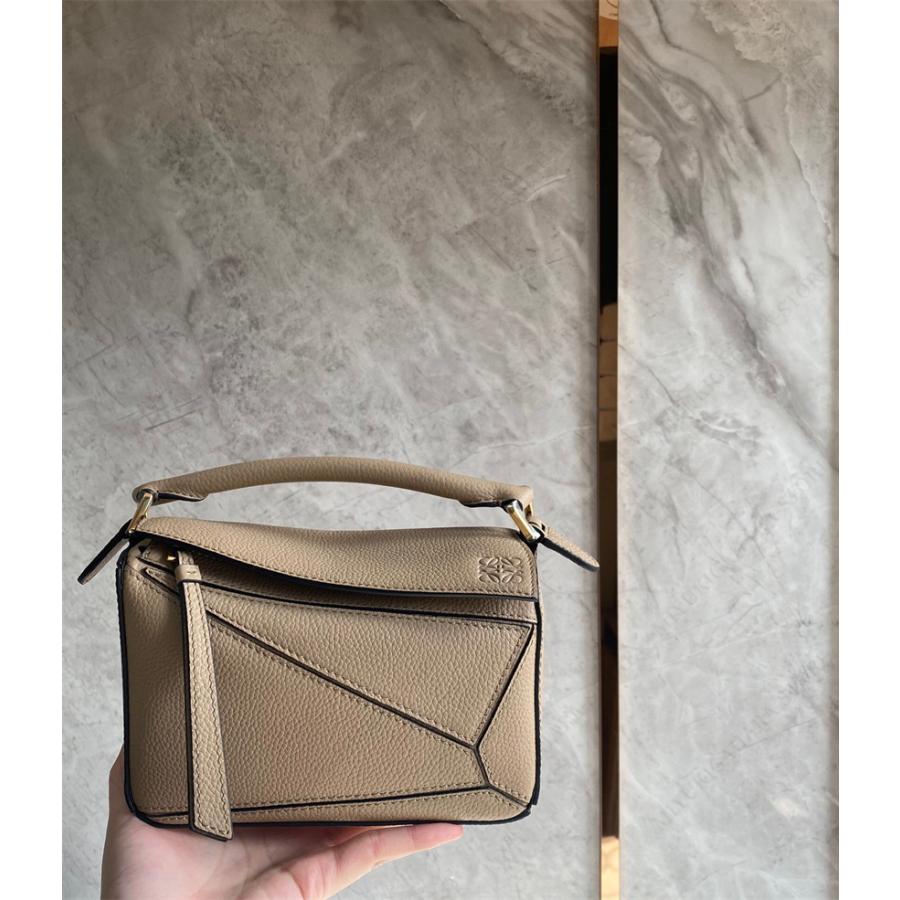 LOEWE ロエベ loewe レザー ショルダーバッグ 2WAY トートバッグ LOEWE ロエベ loewe レザー ショルダーバッグ 2WAY トートバッグ