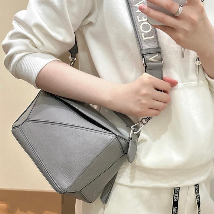 LOEWE ロエベ ストラップ loewe レザー Anagram leather-trimmed LOEWE ロエベ ストラップ loewe レザー Anagram leather-trimmed