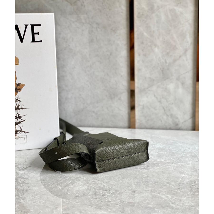 LOEWE ロエベ クロスボディバッグ メンズ バーティカル T LOEWE ロエベ クロスボディバッグ メンズ バーティカル T