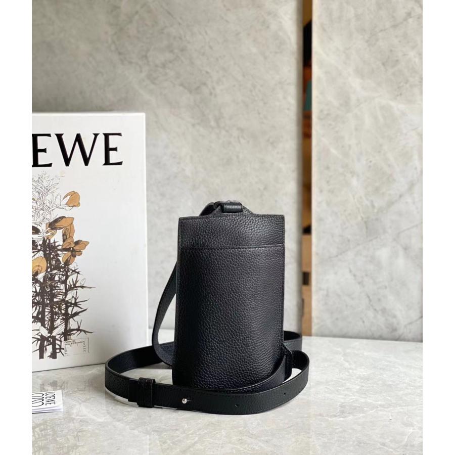 LOEWE ロエベ クロスボディバッグ メンズ バーティカル T LOEWE ロエベ クロスボディバッグ メンズ バーティカル T