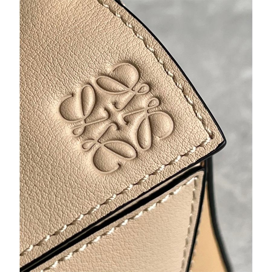 LOEWE ロエベ loewe レザー ショルダーバッグ 大人気 トート LOEWE ロエベ loewe レザー ショルダーバッグ 大人気 トート