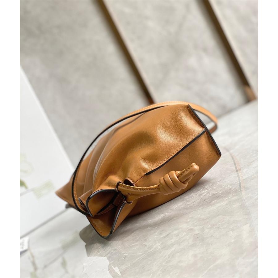 LOEWE ロエベ フラメンコクラッチ ミニ (ナパカーフ) Flamenco LOEWE ロエベ フラメンコクラッチ ミニ (ナパカーフ) Flamenco