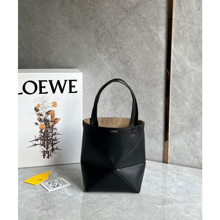 大人気 LOEWE ロエベ loewe パズルフォルド トート ミニ（シャイニーカーフ）puzzle fold bag ブランド レディース バッグ 2024新作｜miyukigahara-store｜03