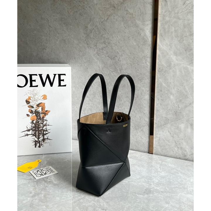 大人気 LOEWE ロエベ loewe パズルフォルド トート ミニ（シャイニーカーフ）puzzle fold bag ブランド レディース バッグ 2024新作｜miyukigahara-store｜05