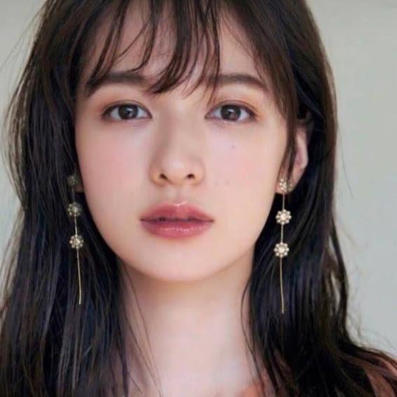 ロングピアス ピアス かわいい パールピアス 花 モテ 韓国 レディース 揺れる キラキラ ビジュー クリスタル お花 おしゃれ かわいい 可愛い Ap Miyuu 通販 Yahoo ショッピング