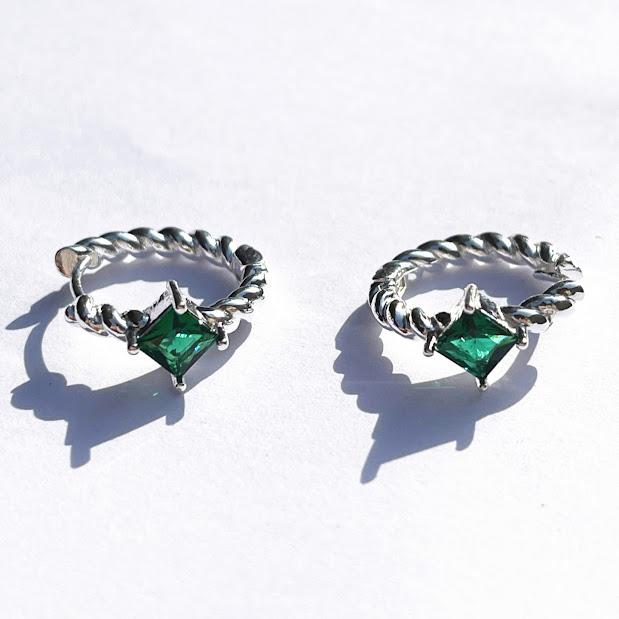 フープピアス メンズ ピアス おしゃれ 金属アレルギー対応 ねじりフープピアス クリスタル テテ ジミン着用 KPOP レディース 韓国アイドル BTS エメラルド 太め |  | 04