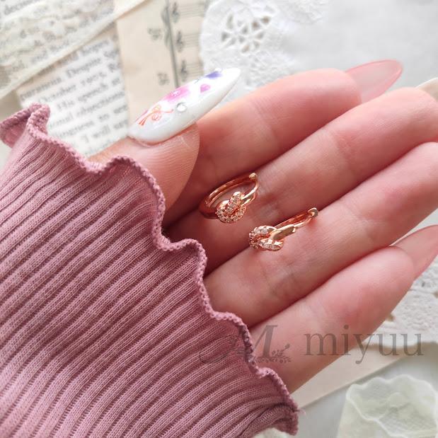 ピアス レディース 小さめ フープピアス アレルギー対応 ピンクゴールド 韓国 ジルコン かわいい 小さめ わかっていても ハンソヒ 韓国 おしゃれ ギフト |  | 06