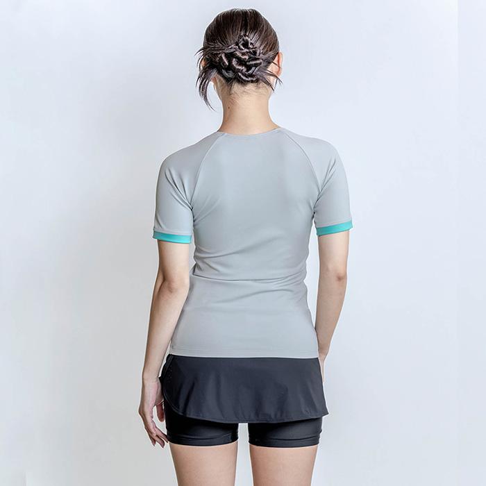 NIKE（ナイキ） レディース フィットネス水着 袖付きセパレート