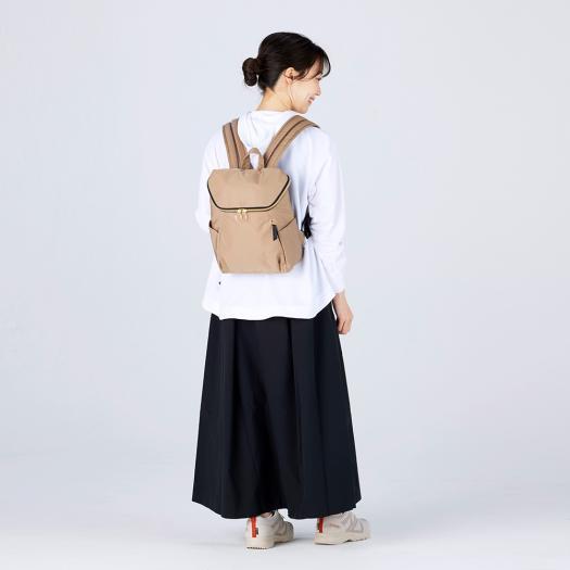 MIZUNO（ミズノ） ミズノ公式 バックパック 8L レディース ベージュ 