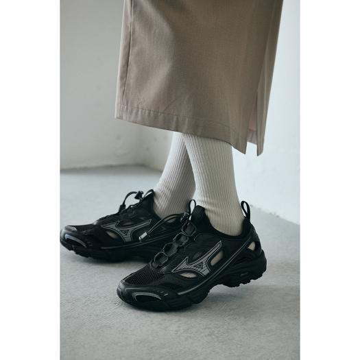 ミズノ公式  ミズノ直営限定 MXR SANDAL ブラック ユニセックスの画像