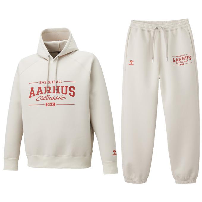 hummel（ヒュンメル） スウェットプルオーバー パンツ 上下セット