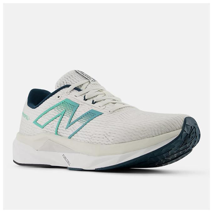 New Balance（ニューバランス） FuelCell Propel v5（MFCPR1K4D