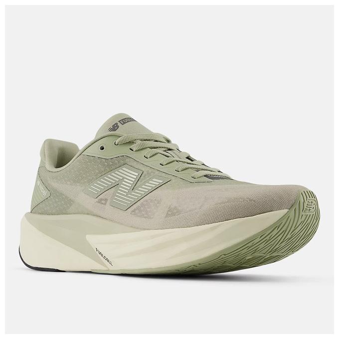 New Balance（ニューバランス） FuelCell Rebel v5（MFCX5N9D