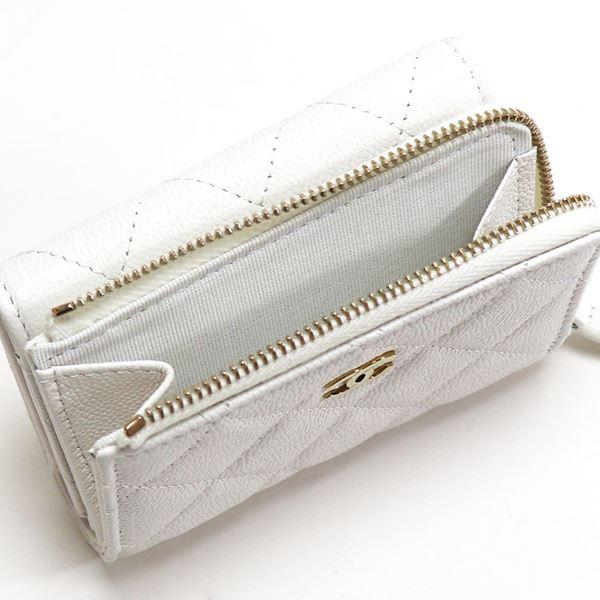CHANEL（シャネル） 三つ折り財布 レディース CHANEL Wallet ホワイト