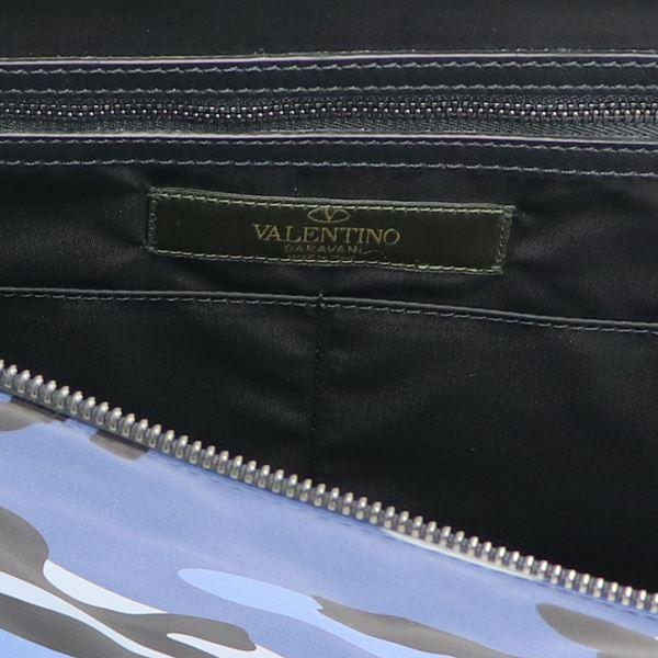 Valentino Garavani クラッチバッグ グレー Valentino Garavani ロックスタッズ クラッチバッグ | グレー