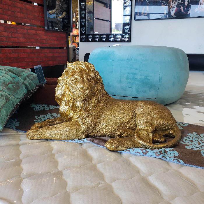 送料無料 アウトレット インスタ映え ラグジュアリー ライオン Lion キング 百獣の王 オブジェ 置物 ゴールド 金  存在感抜群  リビング 玄関 ディスプレイ | 