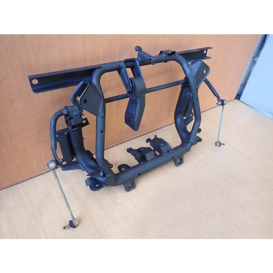 H18 エブリィ DA64V Fメンバー/フロントメンバー/エンジンメンバーの画像