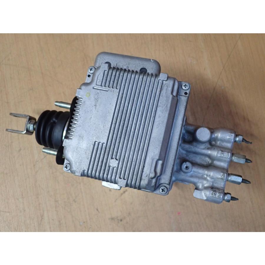 H24 プリウスα ZVW41W ブレーキマスター/マスターシリンダーの画像
