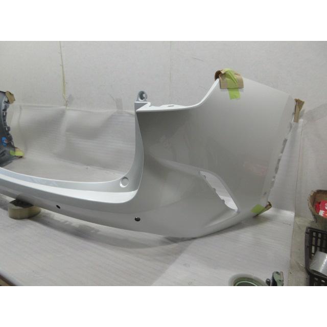 新品未使用品 レクサス NX AAZH25 純正 リア バンパー カラー 085