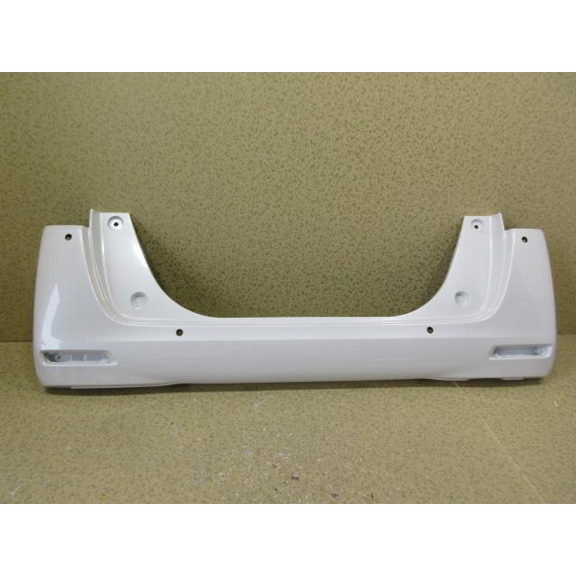 良品 ホンダ N BOX JF3 JF4 純正 リア バンパー 71501-TTA-N000 NH883P